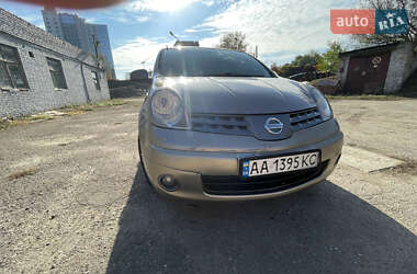 Хэтчбек Nissan Note 2007 в Киеве