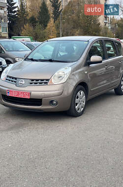 Хэтчбек Nissan Note 2008 в Полтаве