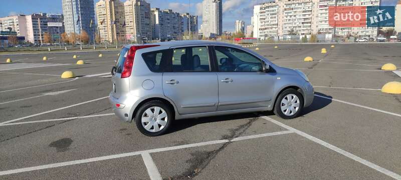 Хэтчбек Nissan Note 2008 в Трускавце