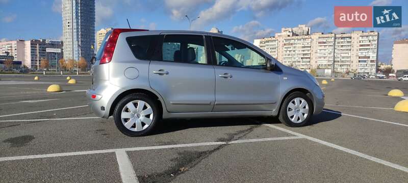 Хэтчбек Nissan Note 2008 в Трускавце