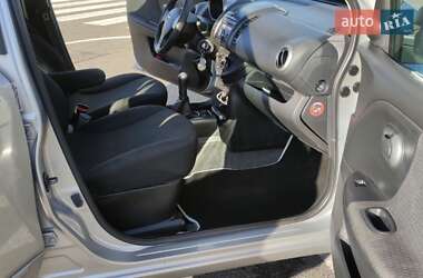 Хэтчбек Nissan Note 2008 в 