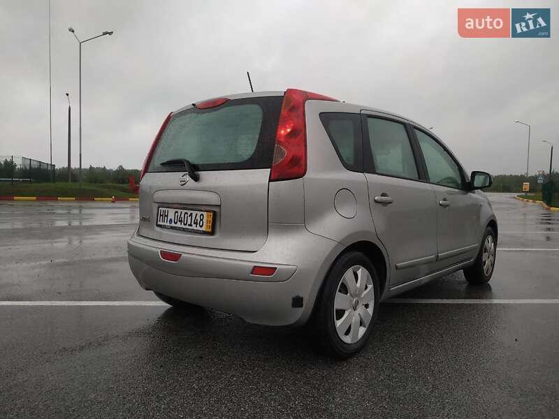 Хэтчбек Nissan Note 2008 в Трускавце