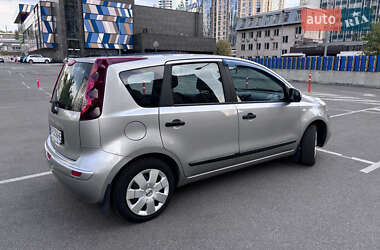 Хэтчбек Nissan Note 2011 в Чернигове
