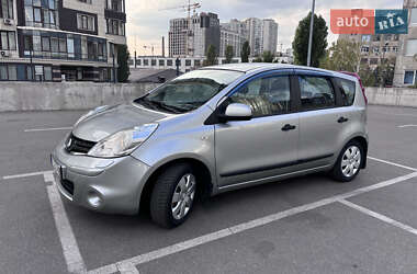 Хэтчбек Nissan Note 2011 в Чернигове