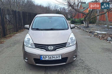 Хэтчбек Nissan Note 2010 в Полтаве