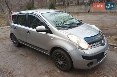 Хетчбек Nissan Note 2006 в Дніпрі