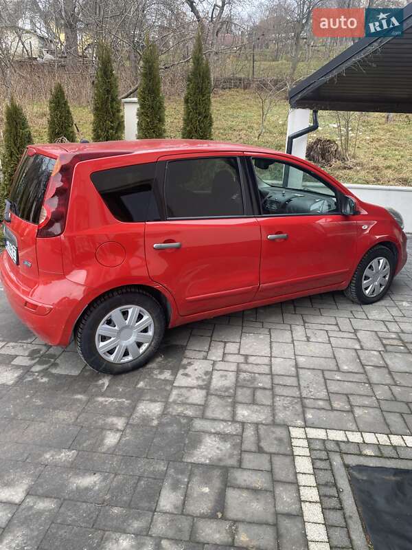 Хэтчбек Nissan Note 2012 в Львове фото 4 Хэтчбек Nissan Note 2012 в Львове