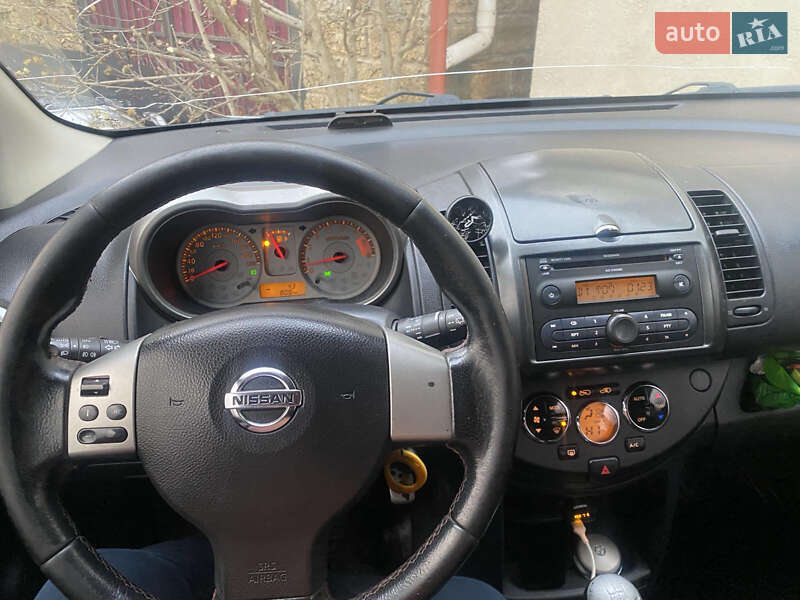 Хэтчбек Nissan Note 2006 в Одессе