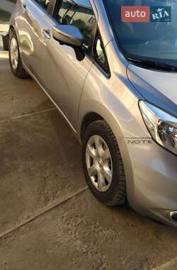 Хэтчбек Nissan Note 2013 в 