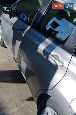 Хэтчбек Nissan Note 2013 в 