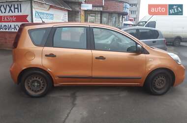 Хетчбек Nissan Note 2010 в Києві