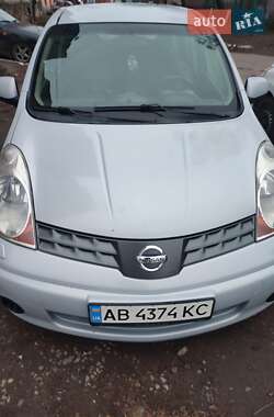Хэтчбек Nissan Note 2008 в 