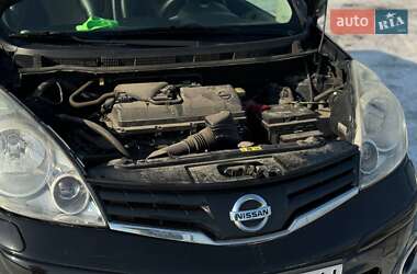 Хэтчбек Nissan Note 2012 в 