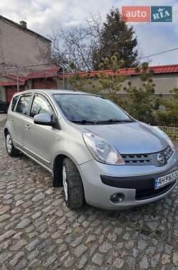 Хэтчбек Nissan Note 2006 в Одессе