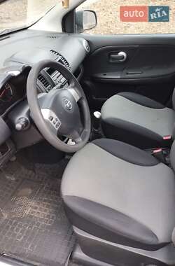 Хэтчбек Nissan Note 2013 в Тернополе