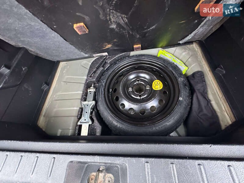 Хетчбек Nissan Note 2006 в Бродах фото 9 Хетчбек Nissan Note 2006 в Бродах