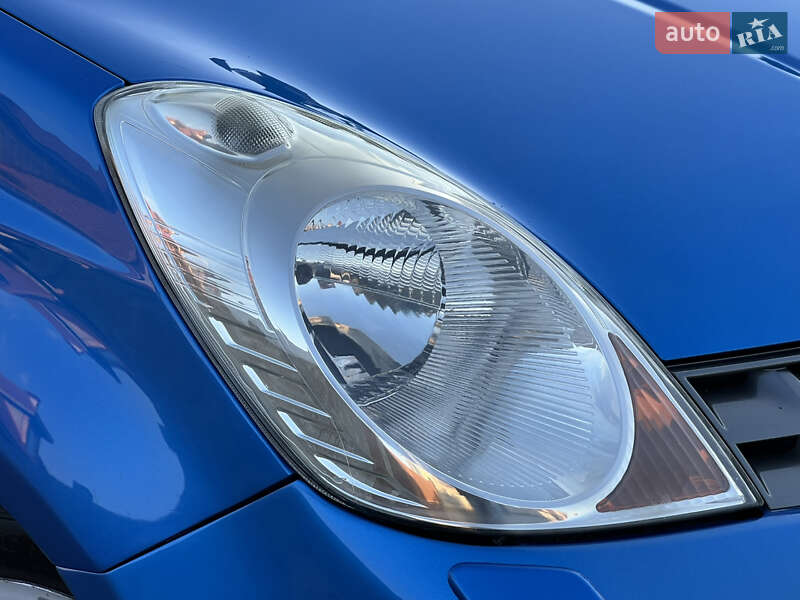Хэтчбек Nissan Note 2007 в Одессе