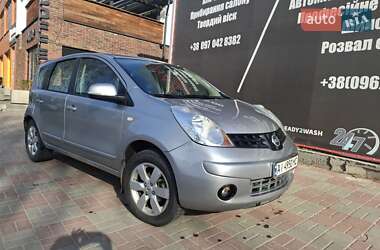 Хэтчбек Nissan Note 2007 в 