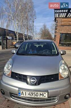 Хэтчбек Nissan Note 2007 в 