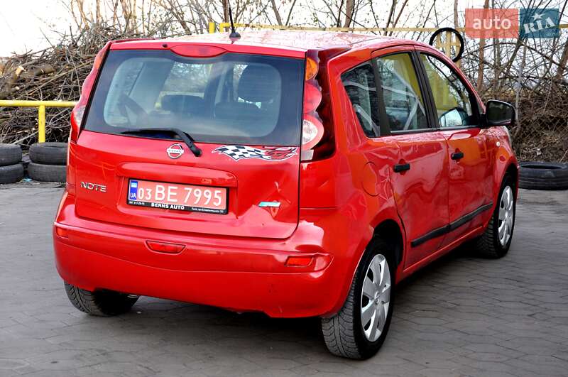 Хэтчбек Nissan Note 2009 в Львове