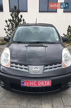 Хэтчбек Nissan Note 2007 в 
