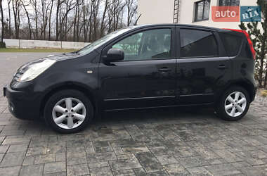 Хэтчбек Nissan Note 2007 в 