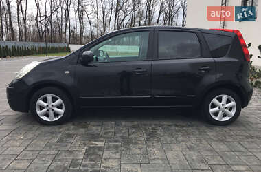 Хэтчбек Nissan Note 2007 в 