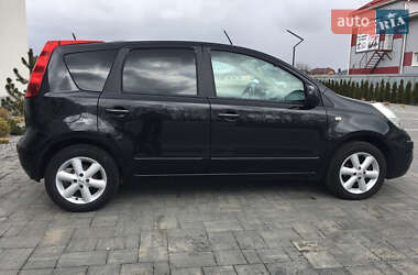Хэтчбек Nissan Note 2007 в 