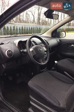 Хэтчбек Nissan Note 2007 в 