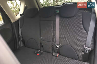 Хэтчбек Nissan Note 2007 в 