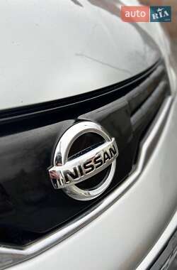 Хэтчбек Nissan Note 2009 в 
