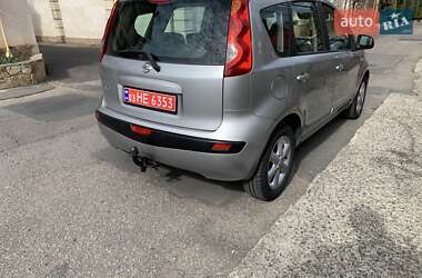 Хэтчбек Nissan Note 2007 в 