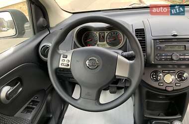 Хэтчбек Nissan Note 2007 в 