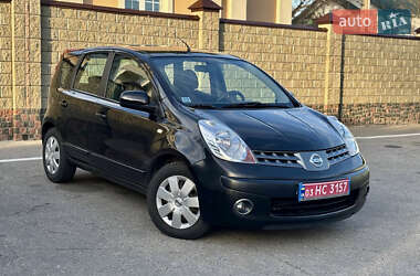 Хэтчбек Nissan Note 2006 в 