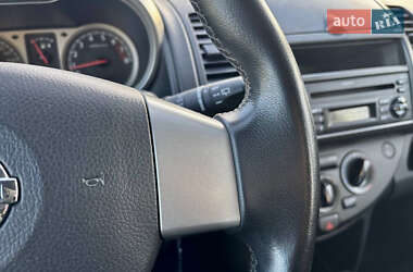Хэтчбек Nissan Note 2006 в 
