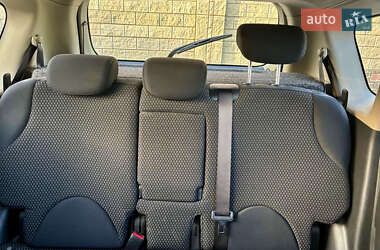 Хэтчбек Nissan Note 2006 в 