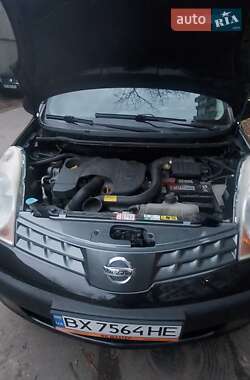 Хэтчбек Nissan Note 2006 в 