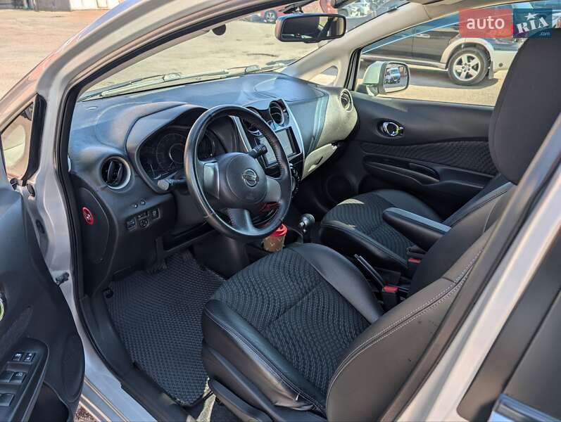 Хетчбек Nissan Note 2012 в Чернігові