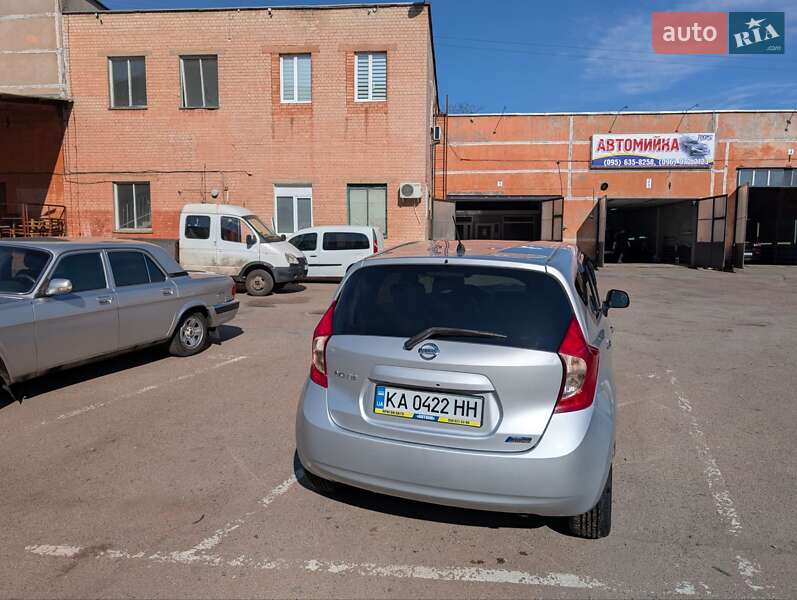 Хетчбек Nissan Note 2012 в Чернігові