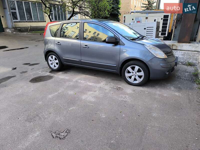 Хетчбек Nissan Note 2008 в Києві