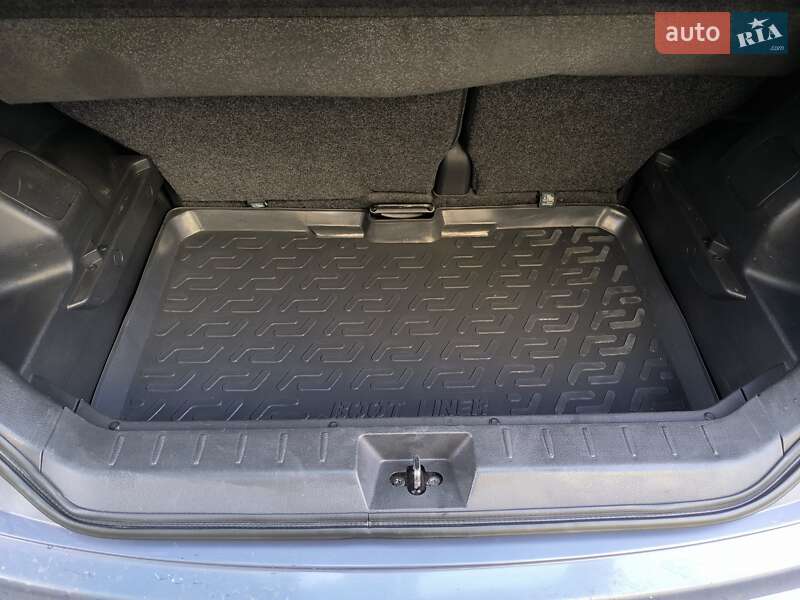Хетчбек Nissan Note 2008 в Києві