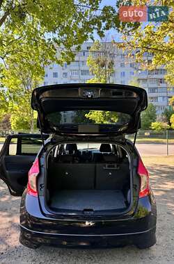 Хэтчбек Nissan Note 2013 в 