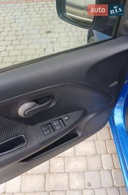 Хэтчбек Nissan Note 2006 в 