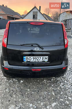Хэтчбек Nissan Note 2006 в 