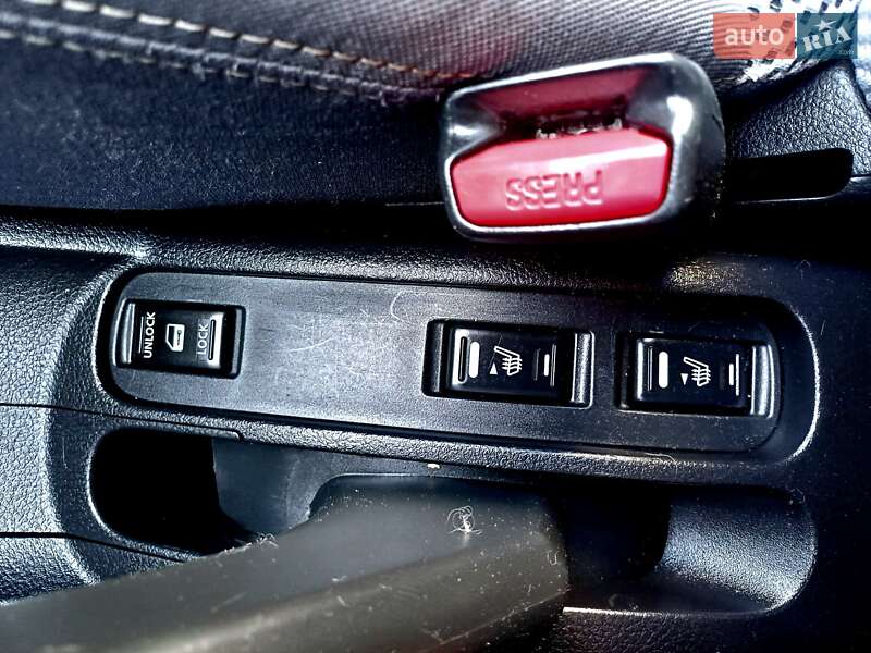 Хетчбек Nissan Note 2007 в Кам'янському