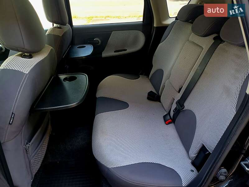 Хетчбек Nissan Note 2007 в Кам'янському