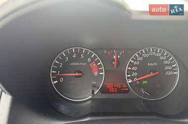 Хэтчбек Nissan Note 2010 в 