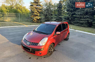 Хэтчбек Nissan Note 2007 в 