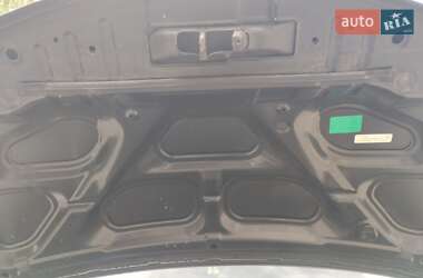 Хэтчбек Nissan Note 2011 в 