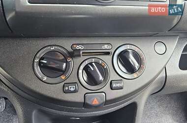 Хэтчбек Nissan Note 2008 в 
